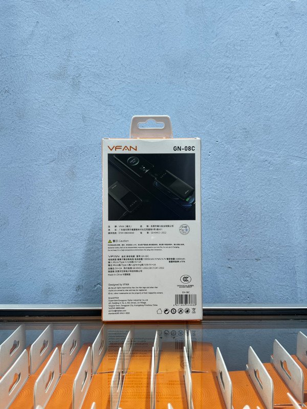 vfan  10000mAh powerbank with 4 output cables